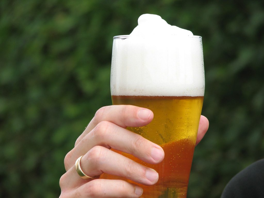 Megnyitották Európa első sörszökőkútját Szlovéniában